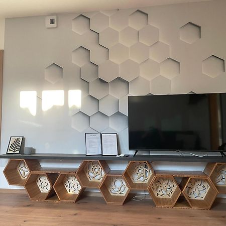 Hexagon Apartman Segedín Exteriér fotografie